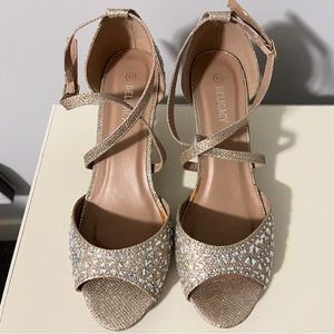 Delicacy heels, champagne. Size 10